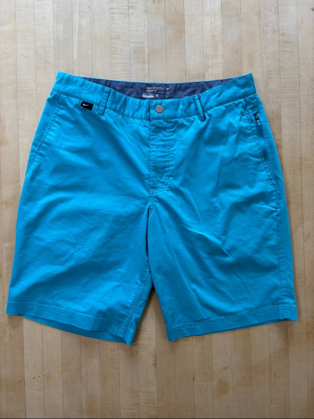 Nike Men's Size 32 Medium Teal Flat Front Modern Fit Dri-Fit Golf Shorts